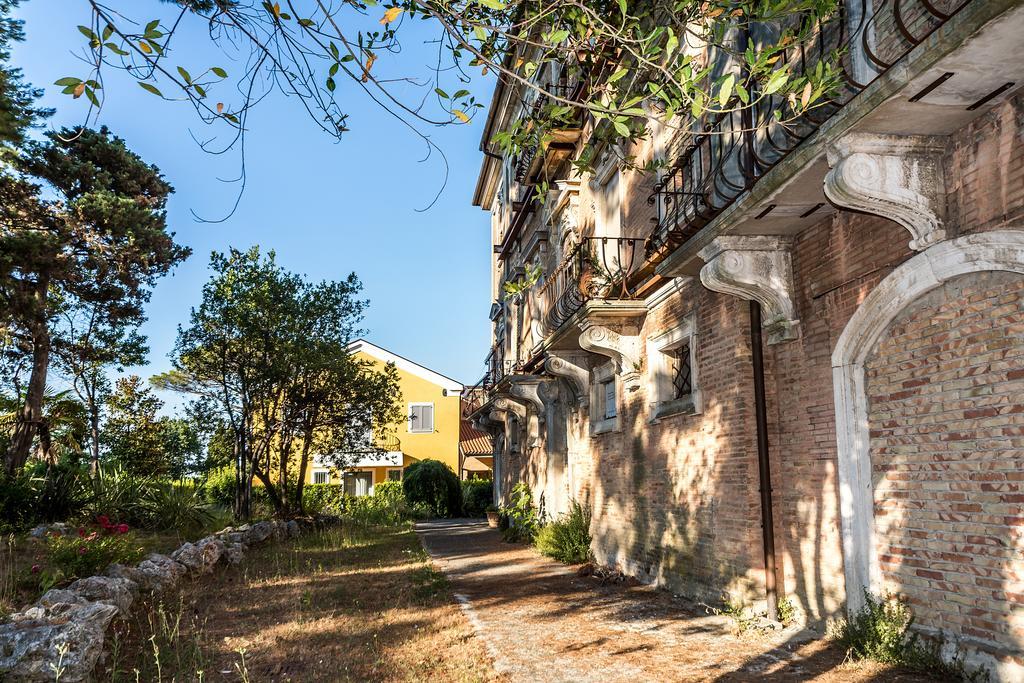 Hotel Palazzo Bello - Nuova Gestione 雷卡纳蒂 外观 照片