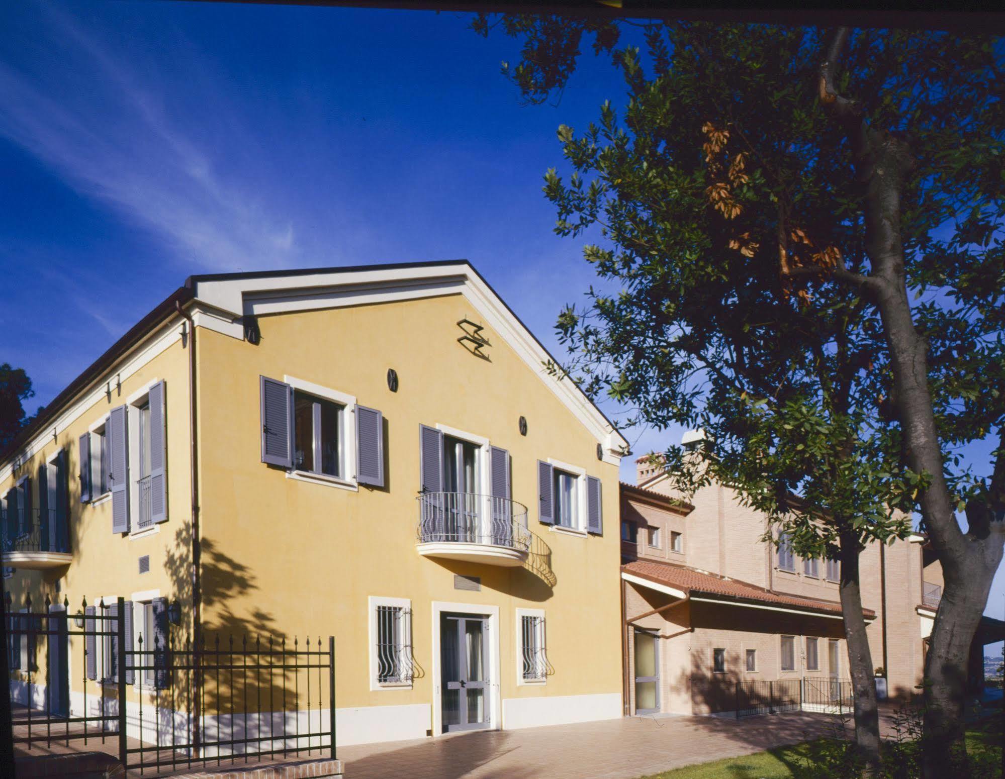 Hotel Palazzo Bello - Nuova Gestione 雷卡纳蒂 外观 照片