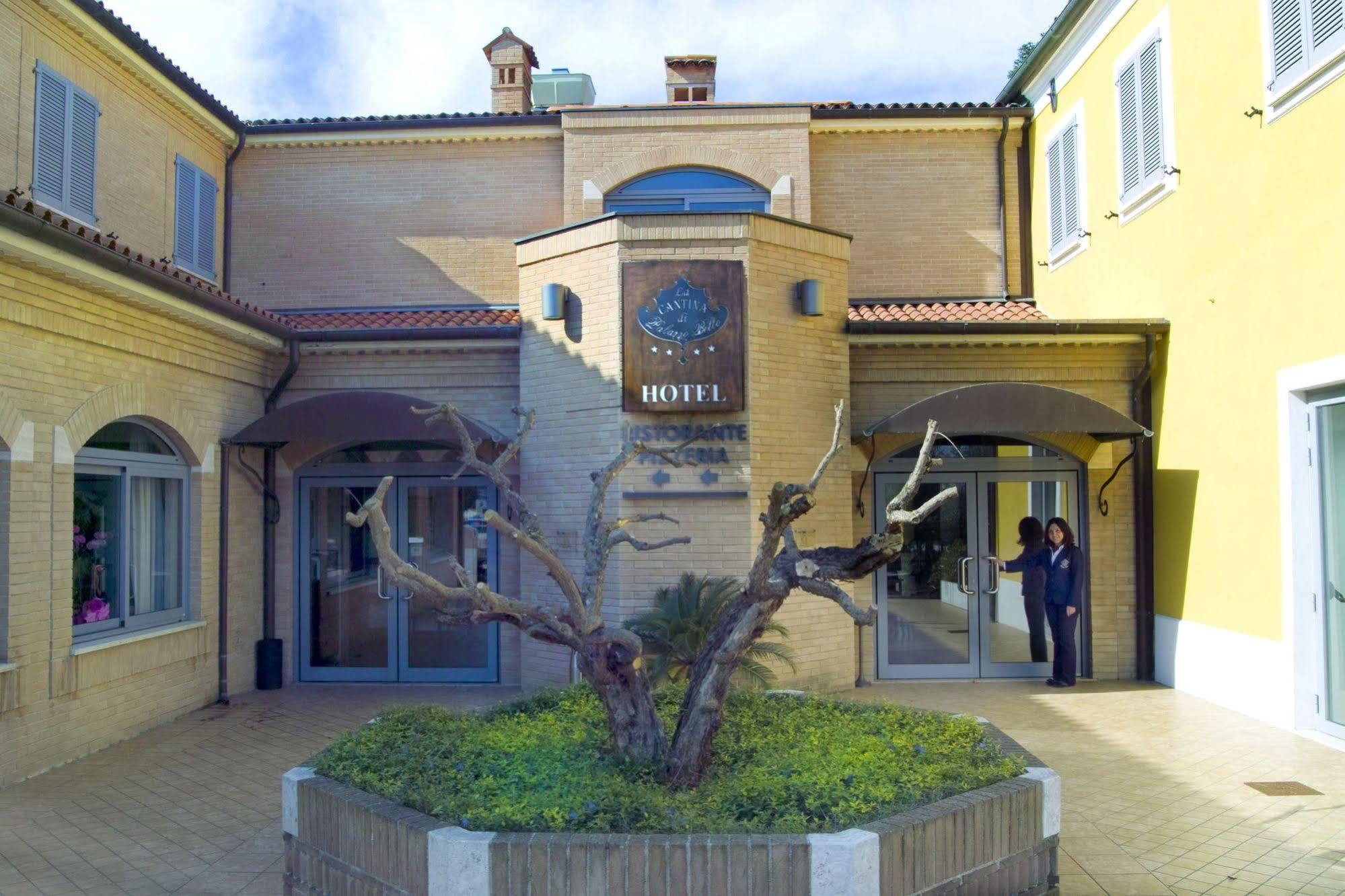 Hotel Palazzo Bello - Nuova Gestione 雷卡纳蒂 外观 照片